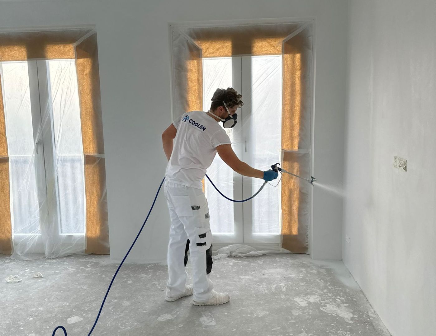 Latexspuitwerk Latex spuitwerk op muur door Max Coolen